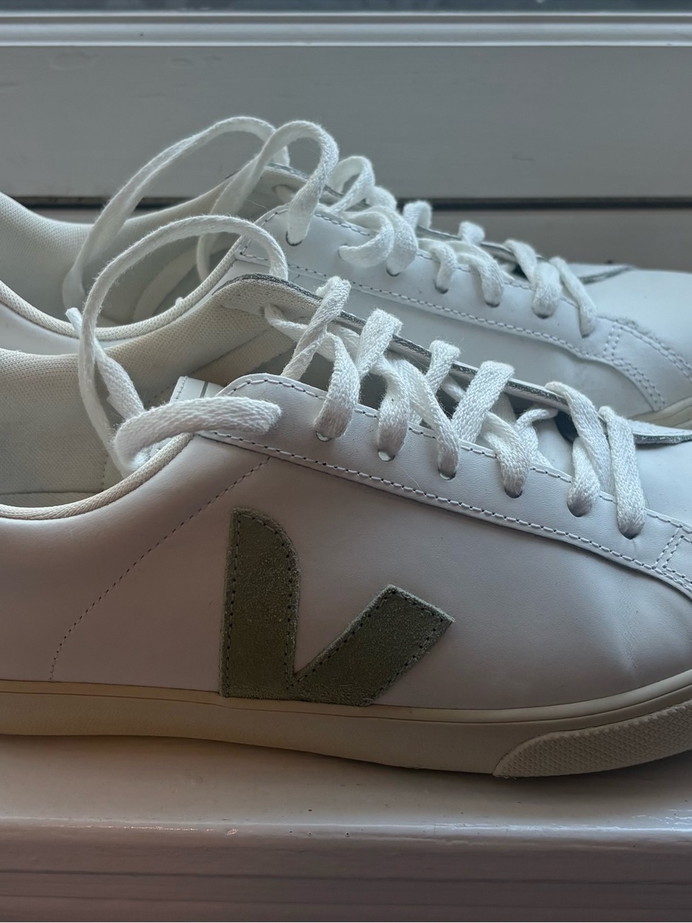 Women's Veja Esplar Logo Sneakers